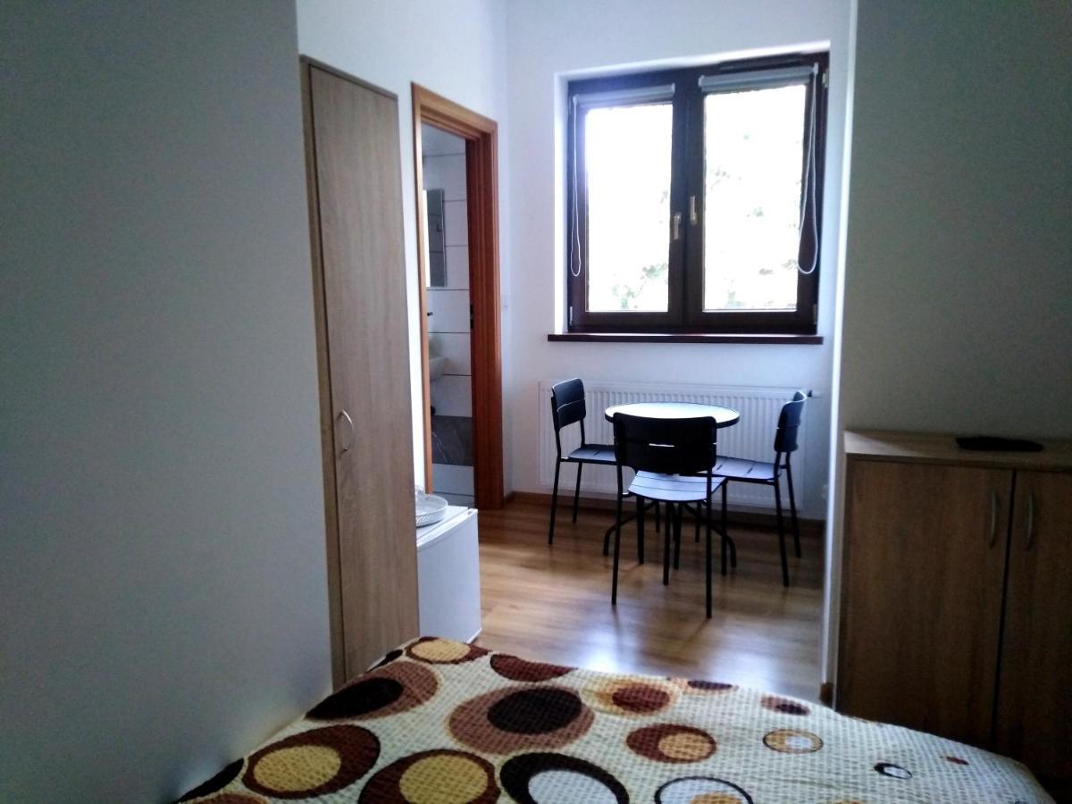 Piernikowy Dworek Lubicz Exterior foto